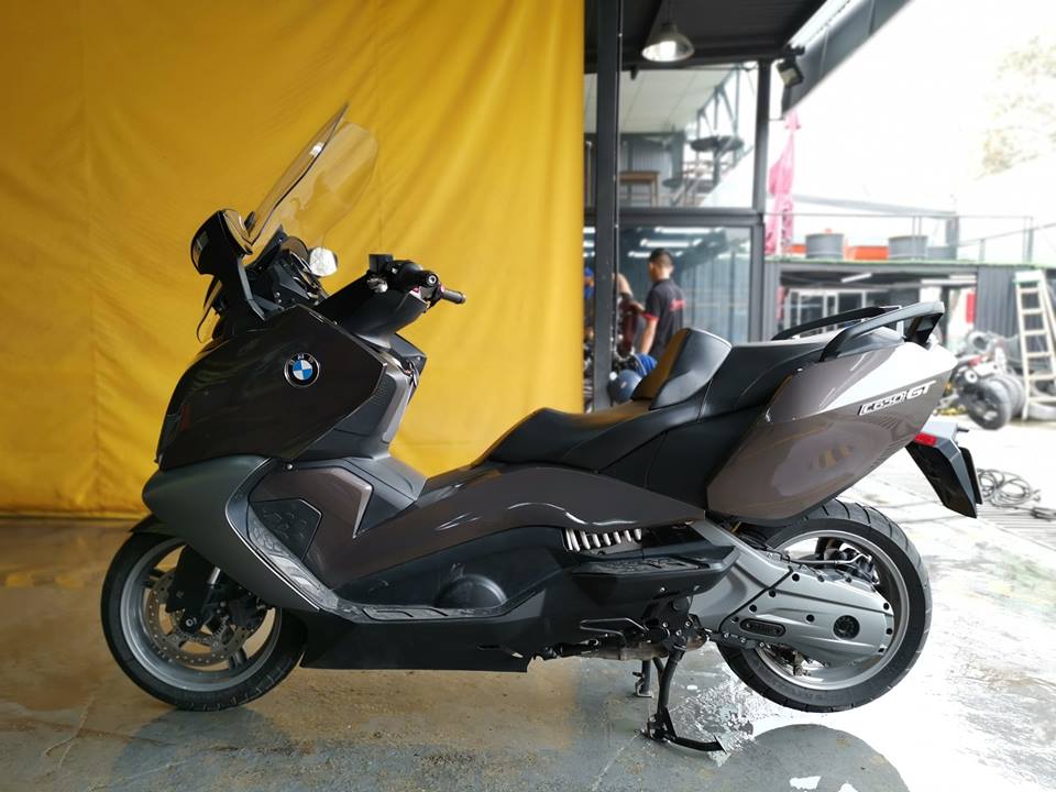 BMW C650GT