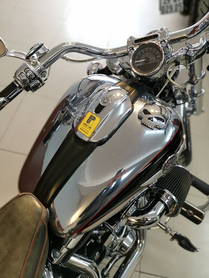 Harley Davidson Softail Breakout up to CVO
